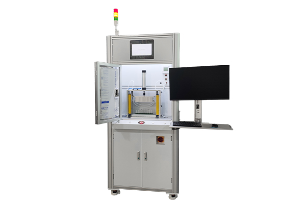 How does the 8-channel chip linear test cabinet perform in terms of test accuracy and stability?