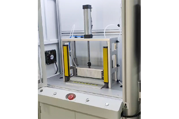 How does the 8-channel chip linear test cabinet ensure the reliability of semiconductor devices?